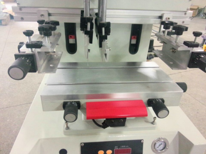 New Mini Flat Screen Printing Machine with T Solt Worktable New Mini Flat Screen Printing Machine with T Solt Worktable