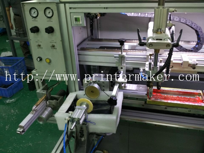 Automatic Silk Screen Printing Machine on Staineless Steel Mug