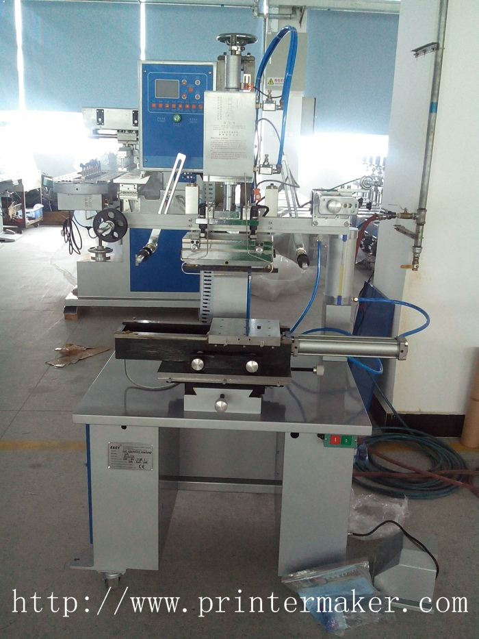 Installation training for multi functional hot stamping machine on oval shape product model 6B