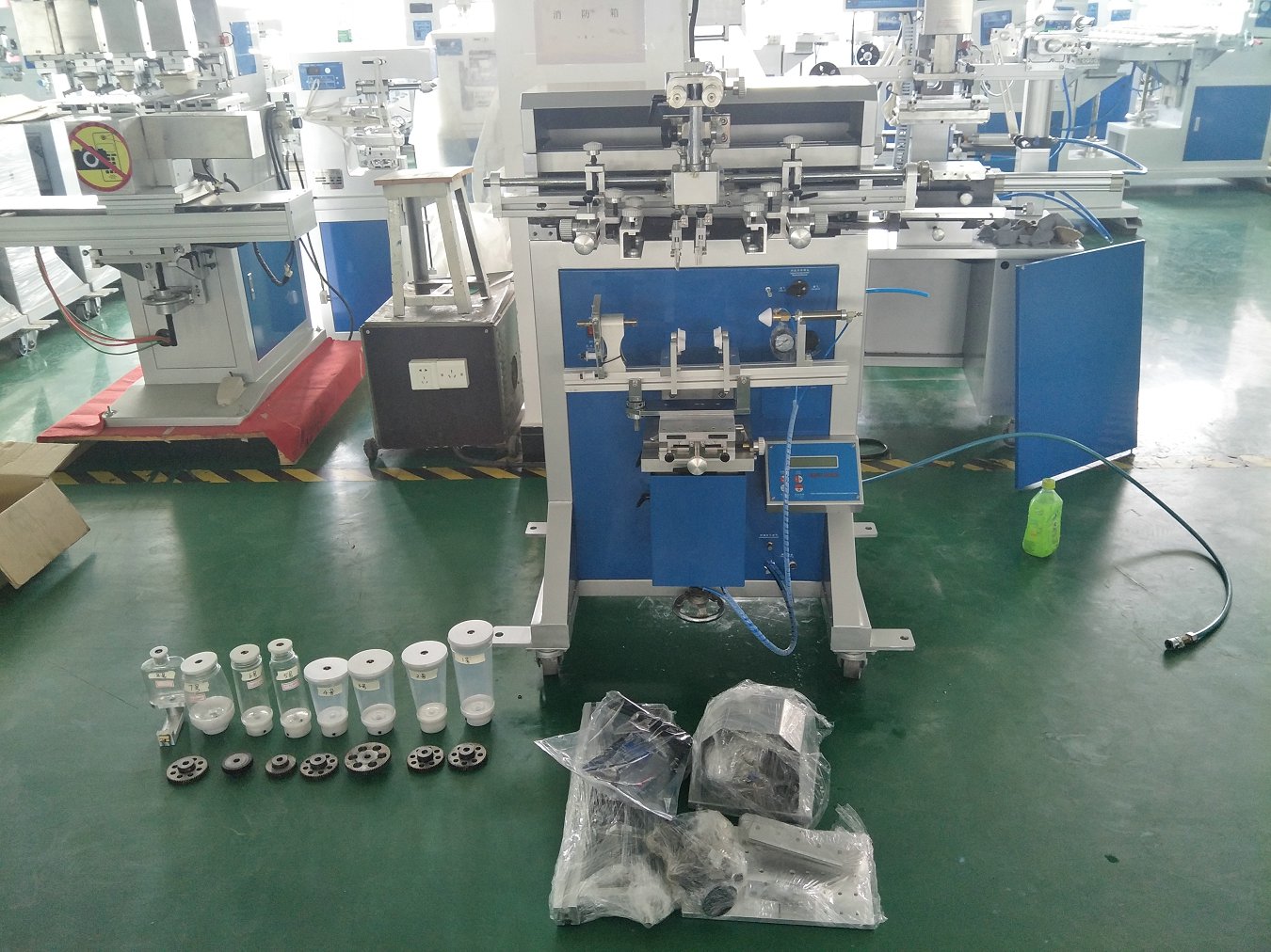 Saudi Arabia Customer’s order on bottles screen printing machine ready to deliver