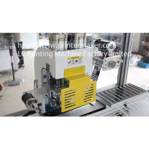 Security Plastic Seal Servo Motor Two Station Hot Stamping Machine 